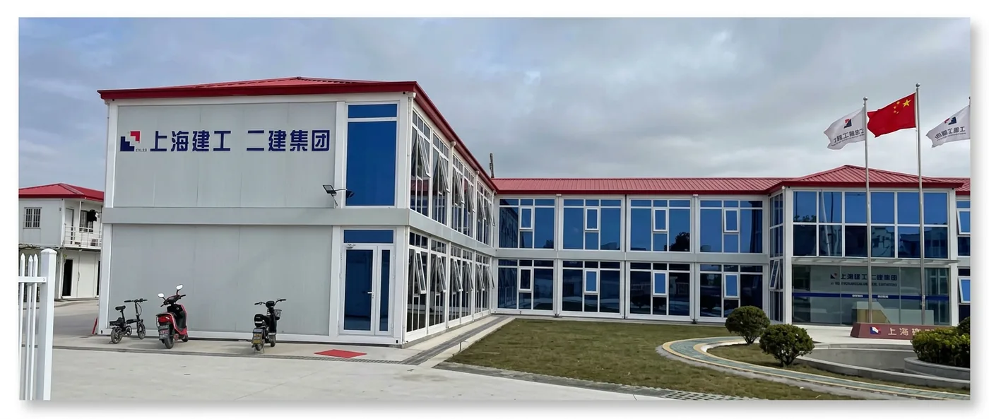 Site offices built for Shanghai Construction No.2 Group with blue and white container units